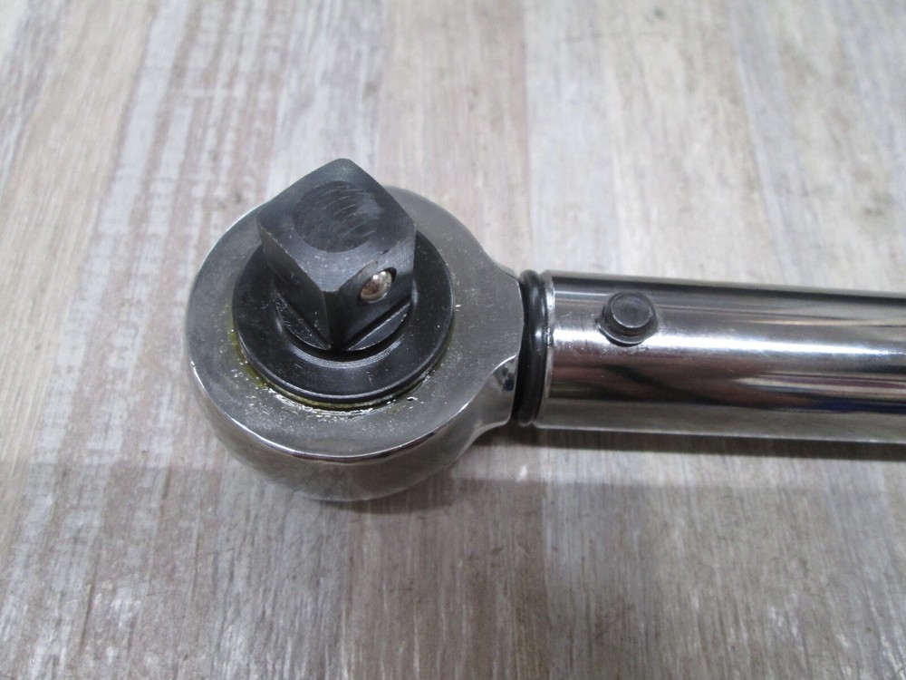 Central TORQUE WRENCH 25-250FT.LBS. 1/2DR 97353NICE