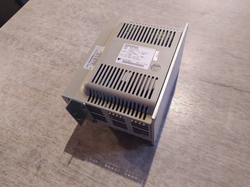 YASKAWA SGD-08VH SERVOPACK [REFURBISHED]