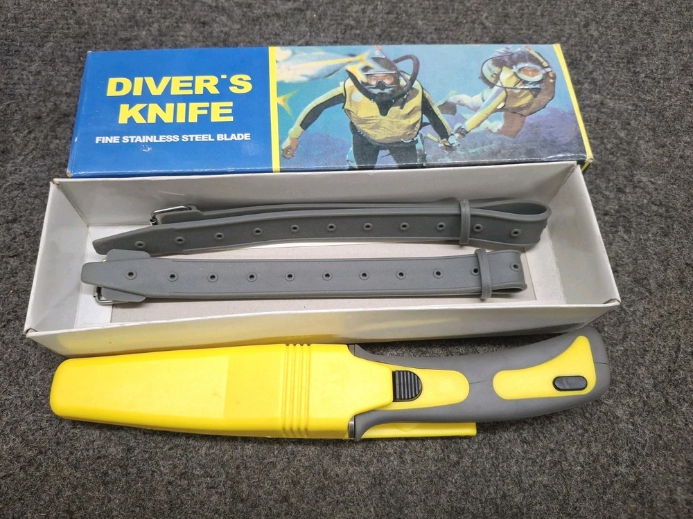 divers knife W/Sheath.  Bx2