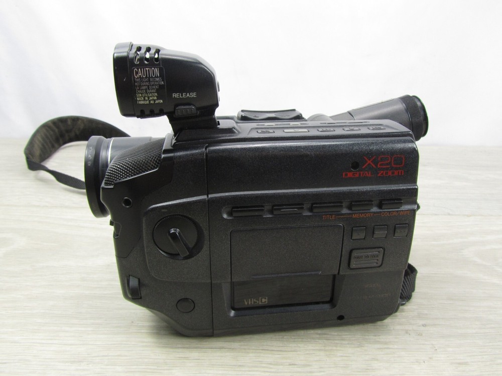 Panasonic Palmcorder X20 Digital Zoom Model PV-42D Video Recorder Untested