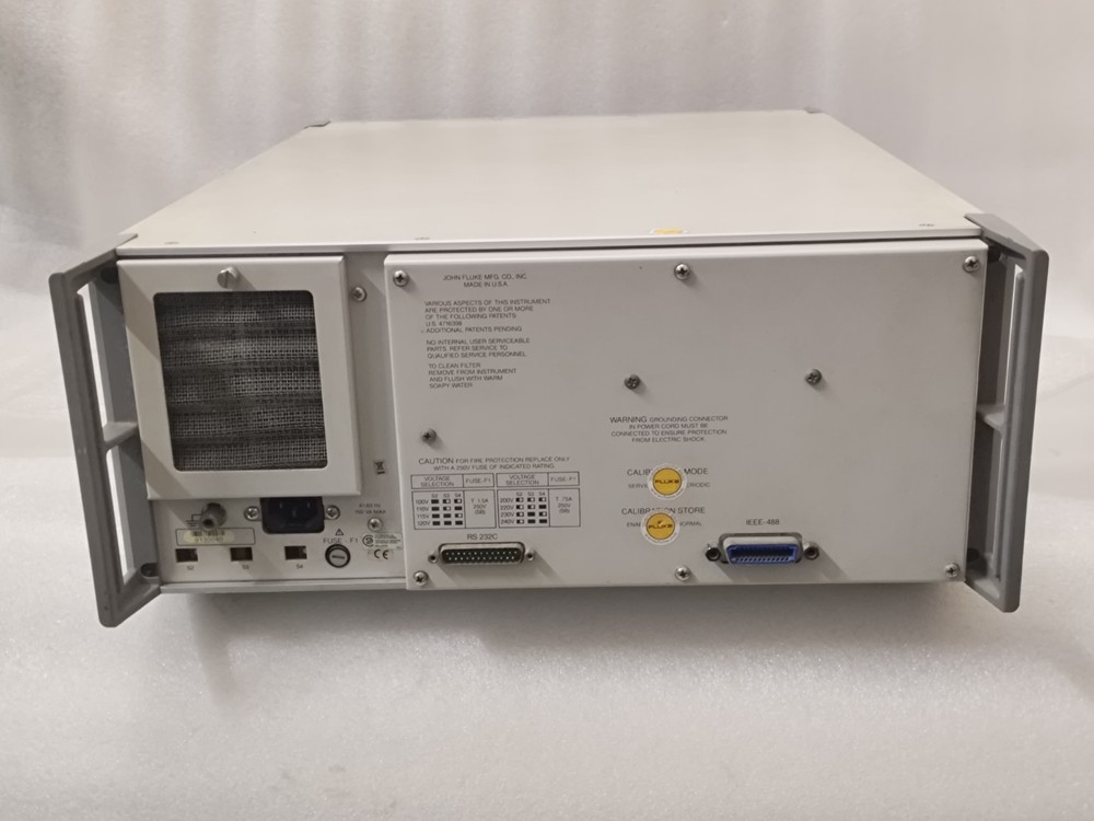 FLUKE 5790A AC MEASUREMENT STANDERD