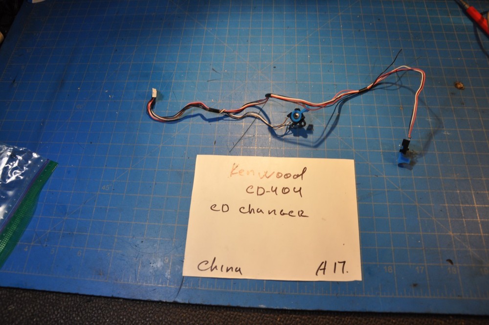 Kenwood CD-404 CD Changer Replacement Parts