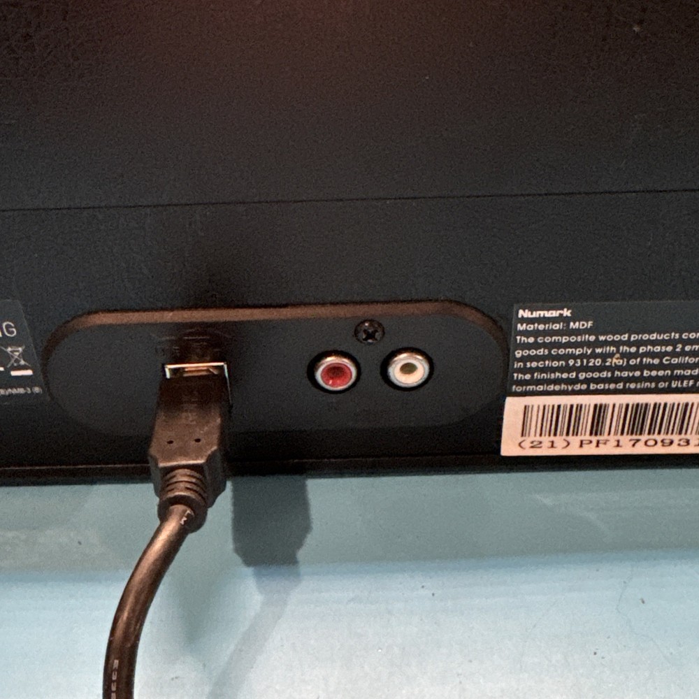 Numark PT01 Touring Chargeable Suitcase Turntable with USB Cable [TESTED]
