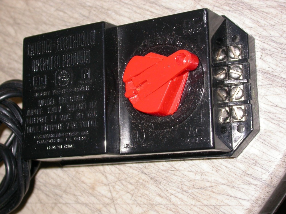 Bachmann 6607 Hobby Transformer HO N Scale Train Power Pack Controller