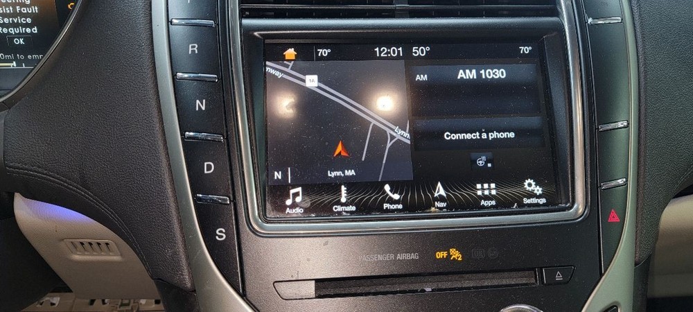 19 Lincoln Nautilus Camera Projector