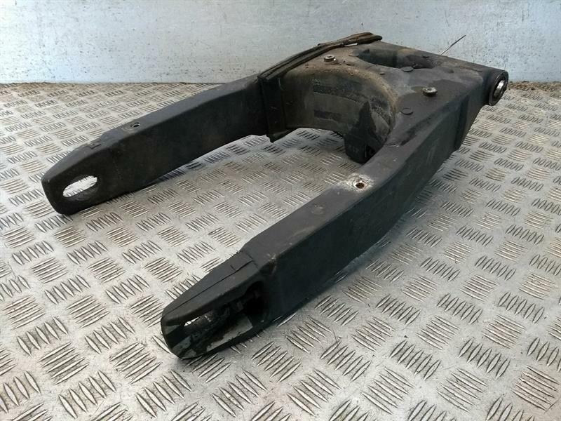 Triumph SPEED FOUR 600 (02-06) Swinging Arm