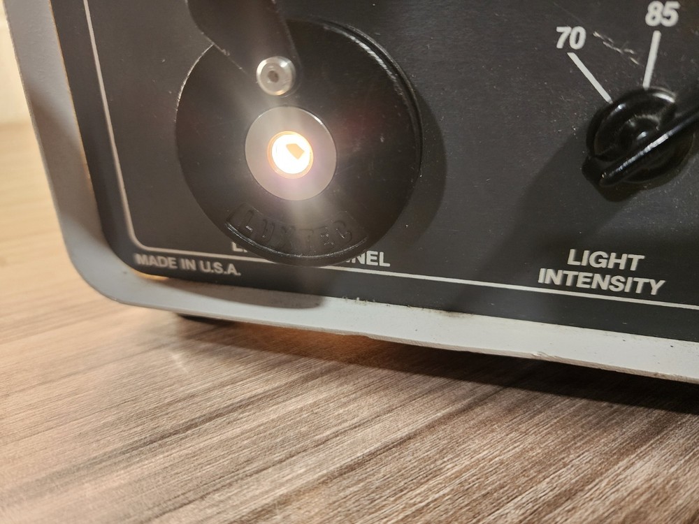 Luxtec 2400 Series Quartz Halogen Fiber Optic Light Source