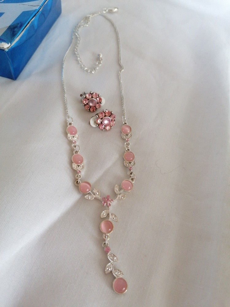 Pink Necklace & Earrings