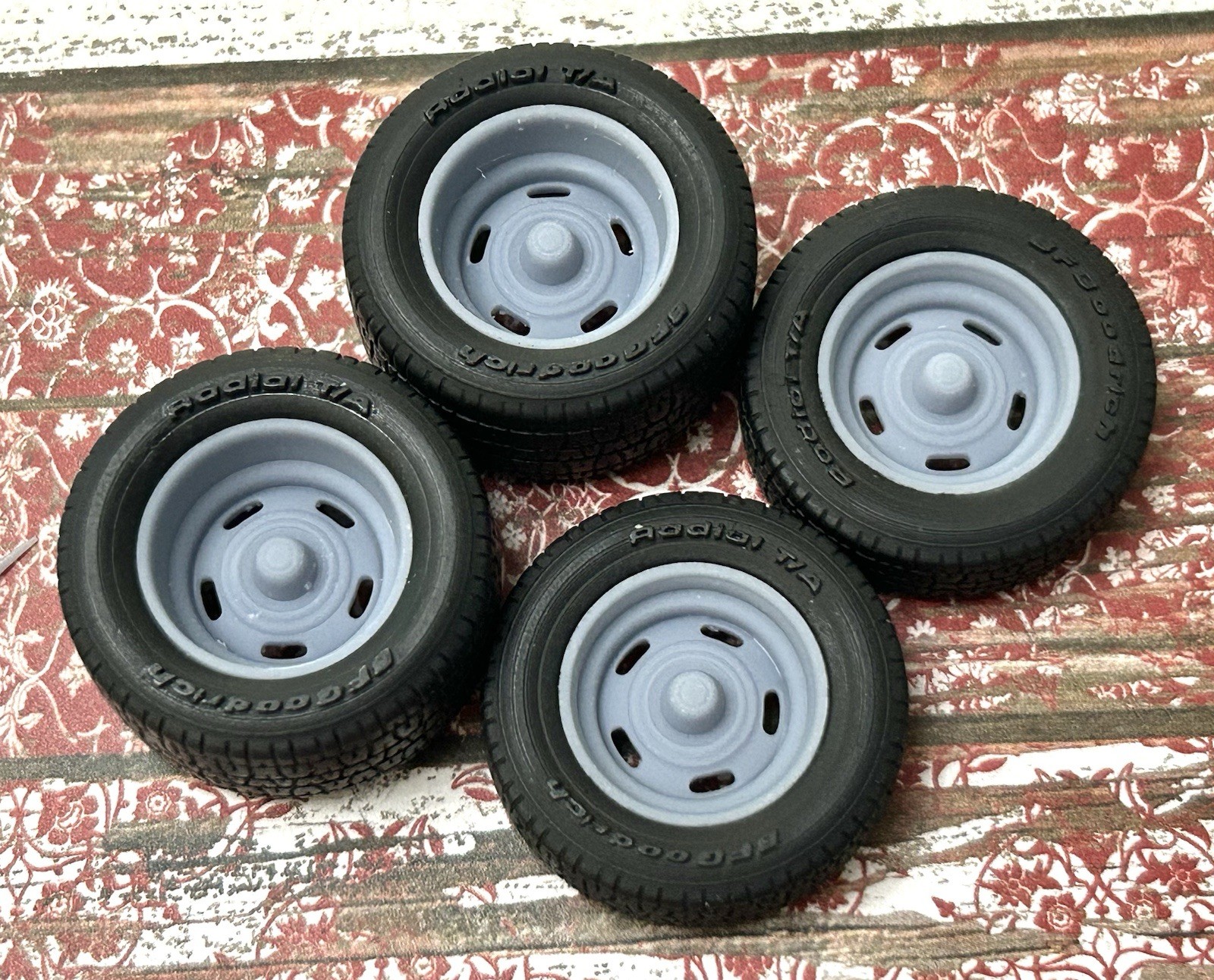 1/24 Scale: 15-inch “Chevy Rally” Resin Wheels W/ Wide Rear Tires