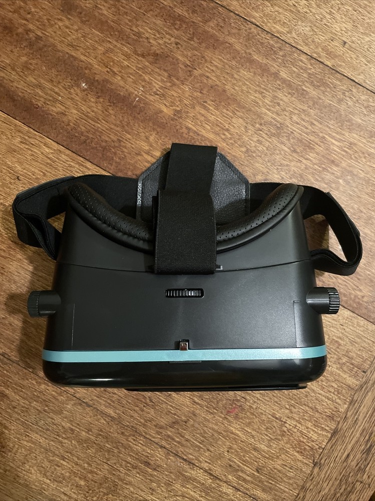 Utopia 360° Virtual Reality 3D Headset + Bluetooth Controller for smartphones