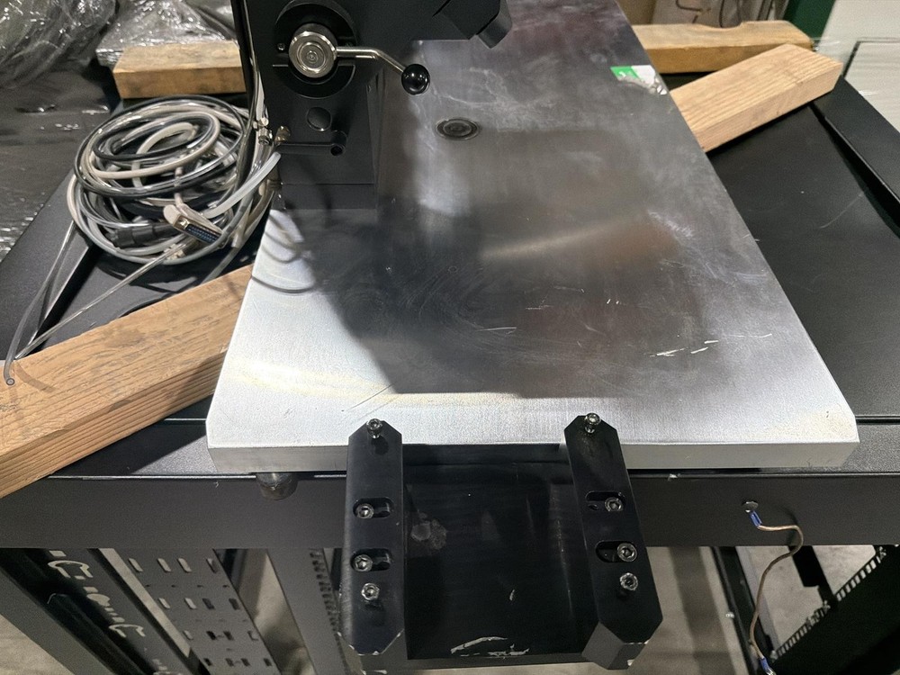 LAMBDA FINEPLACER FINETECH FD3.1 DIE-BONDER MICROSCOPE BASE STAND