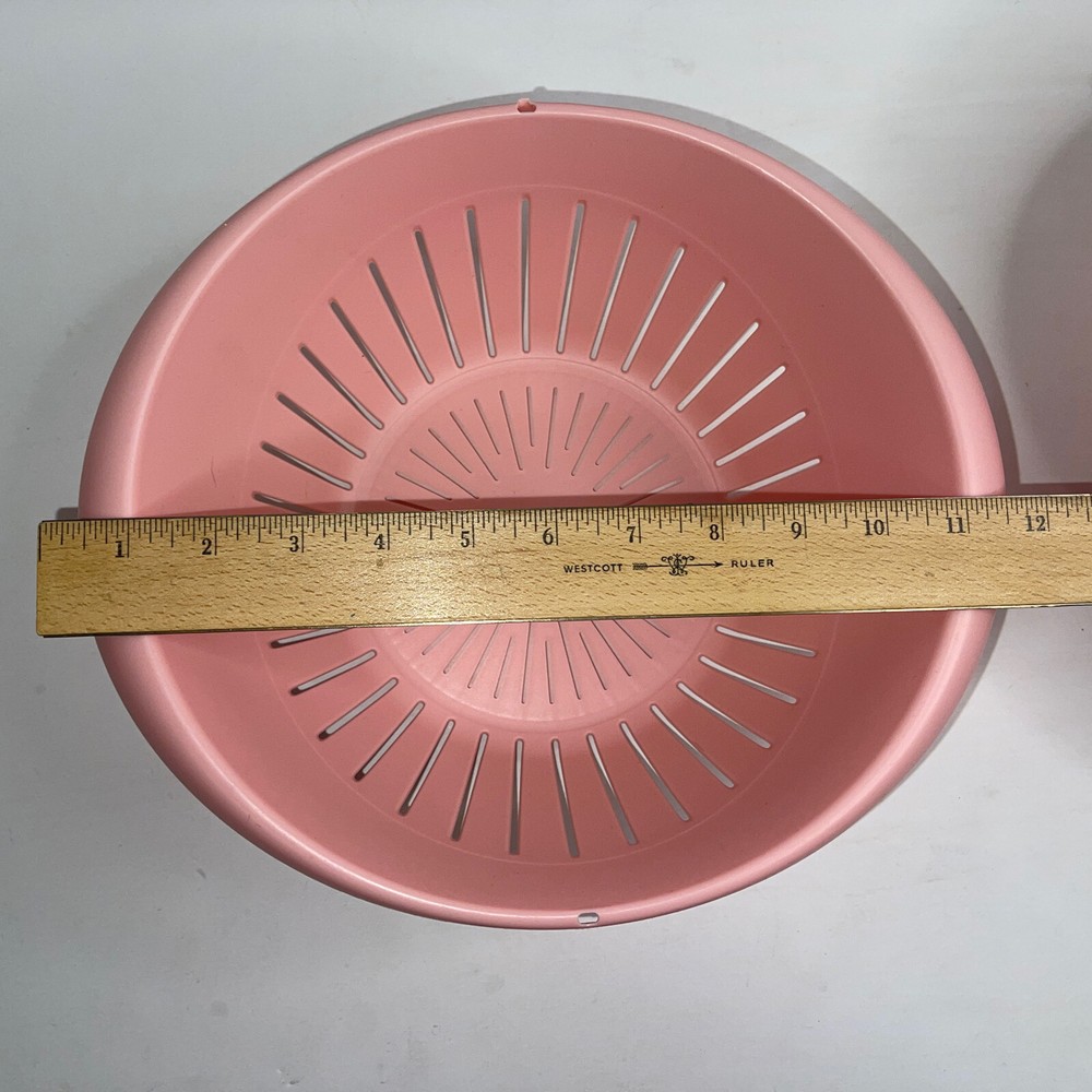 Pink Plastic Colander and Bowl Set