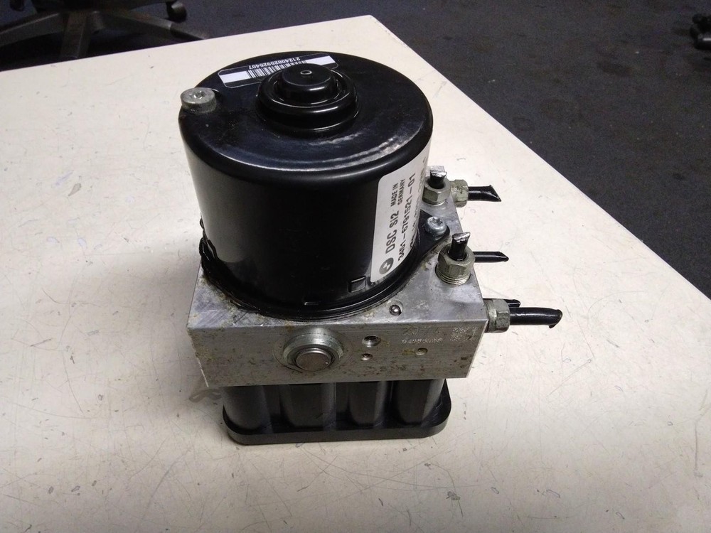 BMW E91 3 SERIES ABS/DSC PUMP AND CONTROL MODULE #6772214