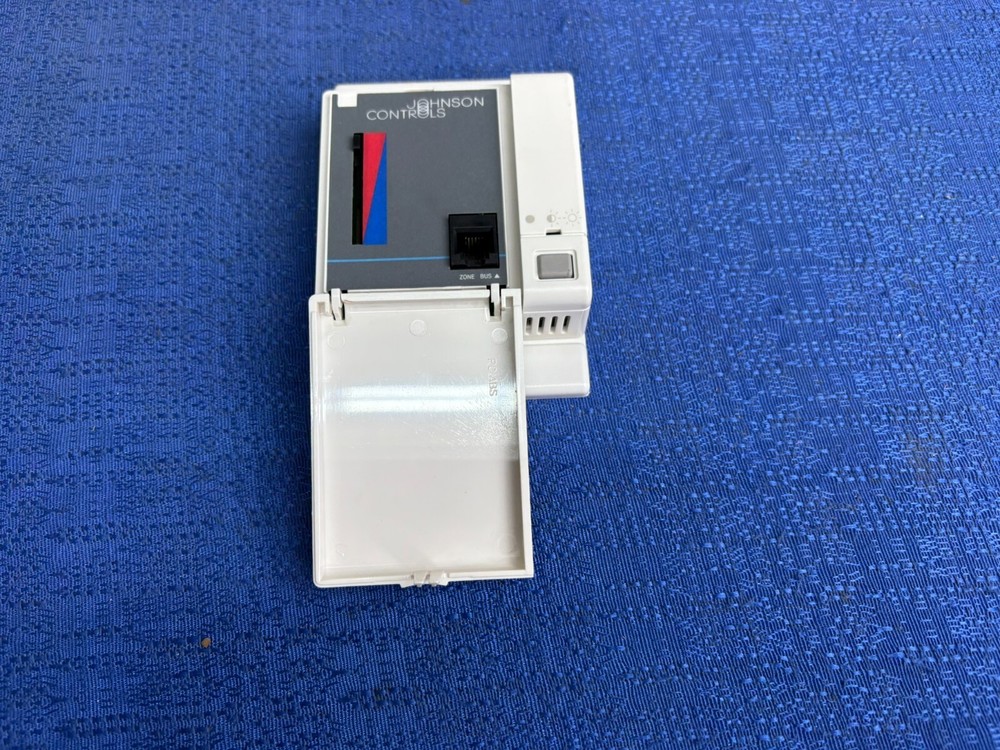 Johnson Controls Rev-D Wall-Mount Temperature Sensor ​Controller TE-67NP-1N00
