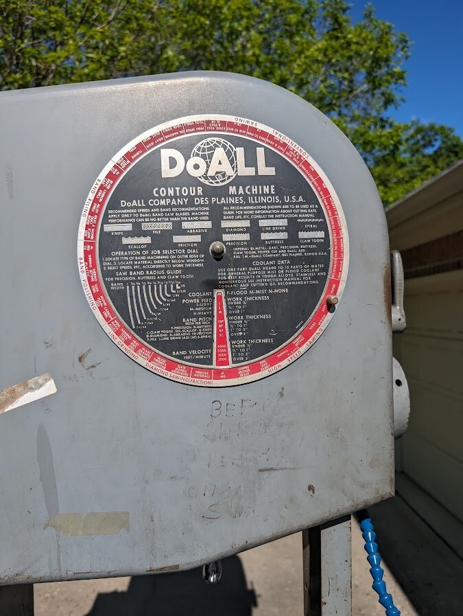 DoAll 1612-0 Bandsaw - Very Complete