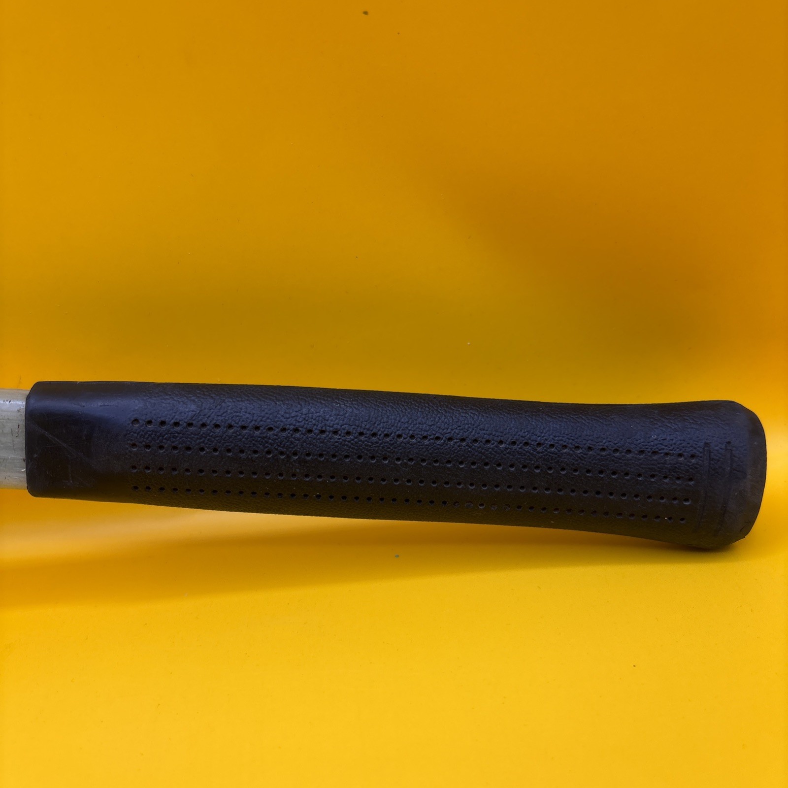 Klein Electrician's Straight-Claw Hammer Fiberglass 807-18