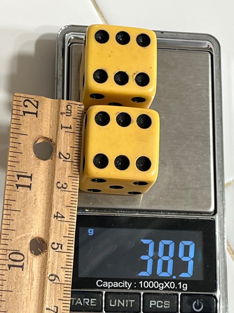 FLAWED! Old butterscotch bakelite 1" rounded dice pair 072022@