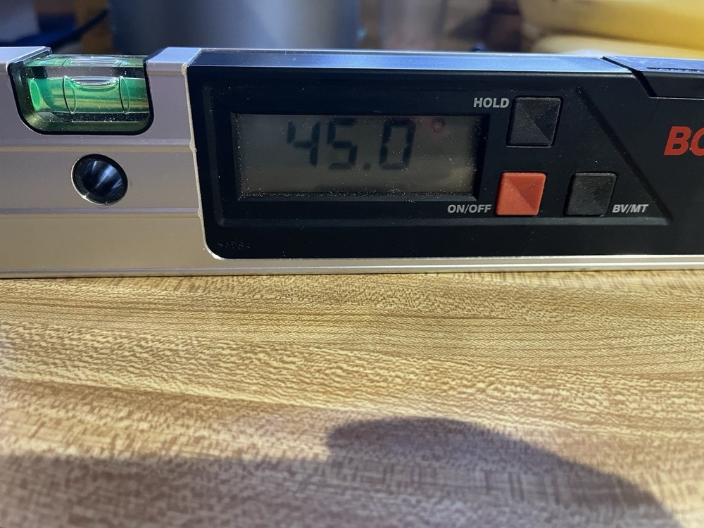 Bosh Digital Protractor Angle Finder DWM40L Excellent Condition