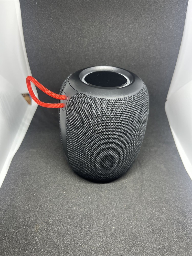 SoundWaves Splash-Proof Bluetooth Speaker W/ Multi Function Light