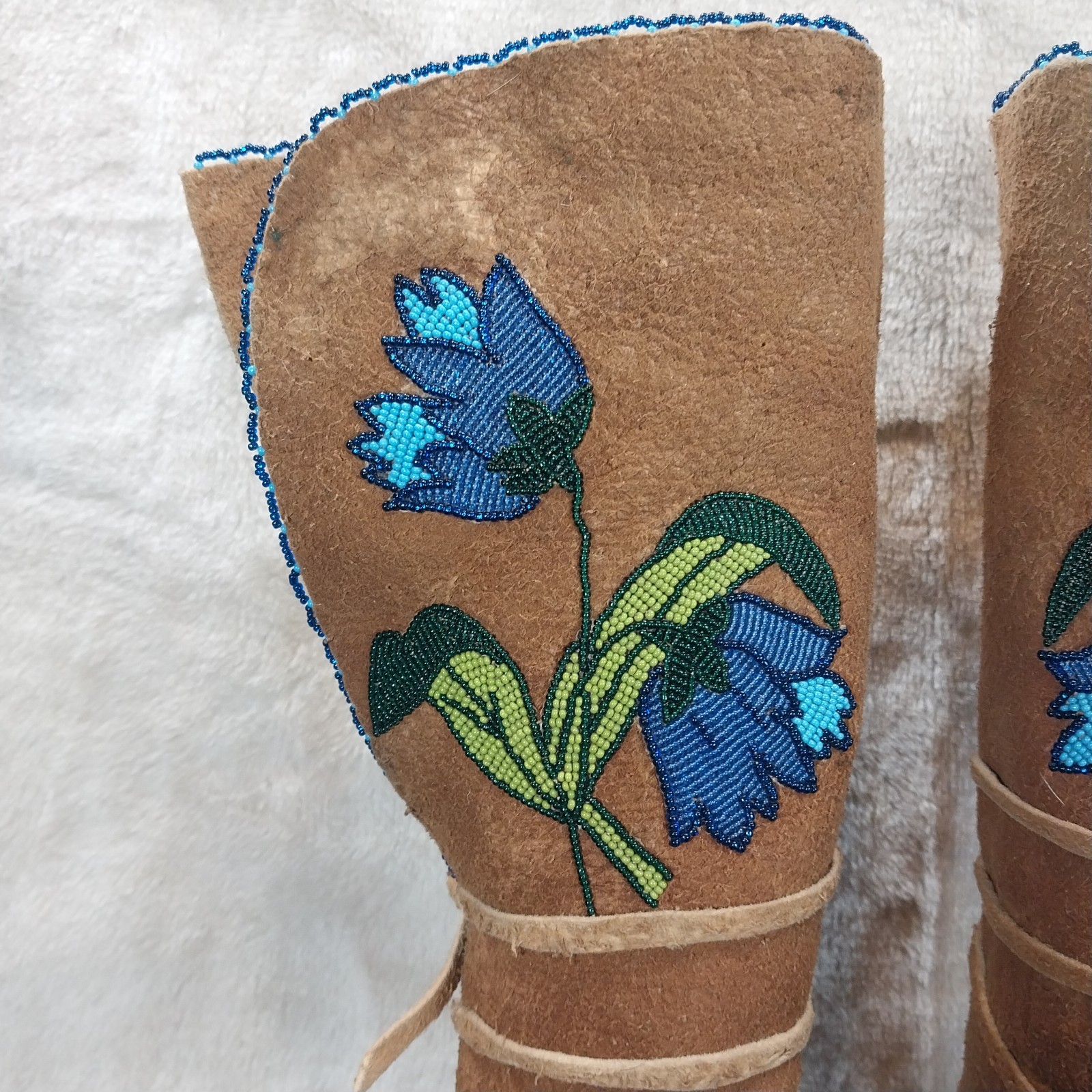 NATIVE AMERICAN BEADED MOCCASINS, MIDCALF HEIGHT, Women's Size 7 MADE IN THE USA