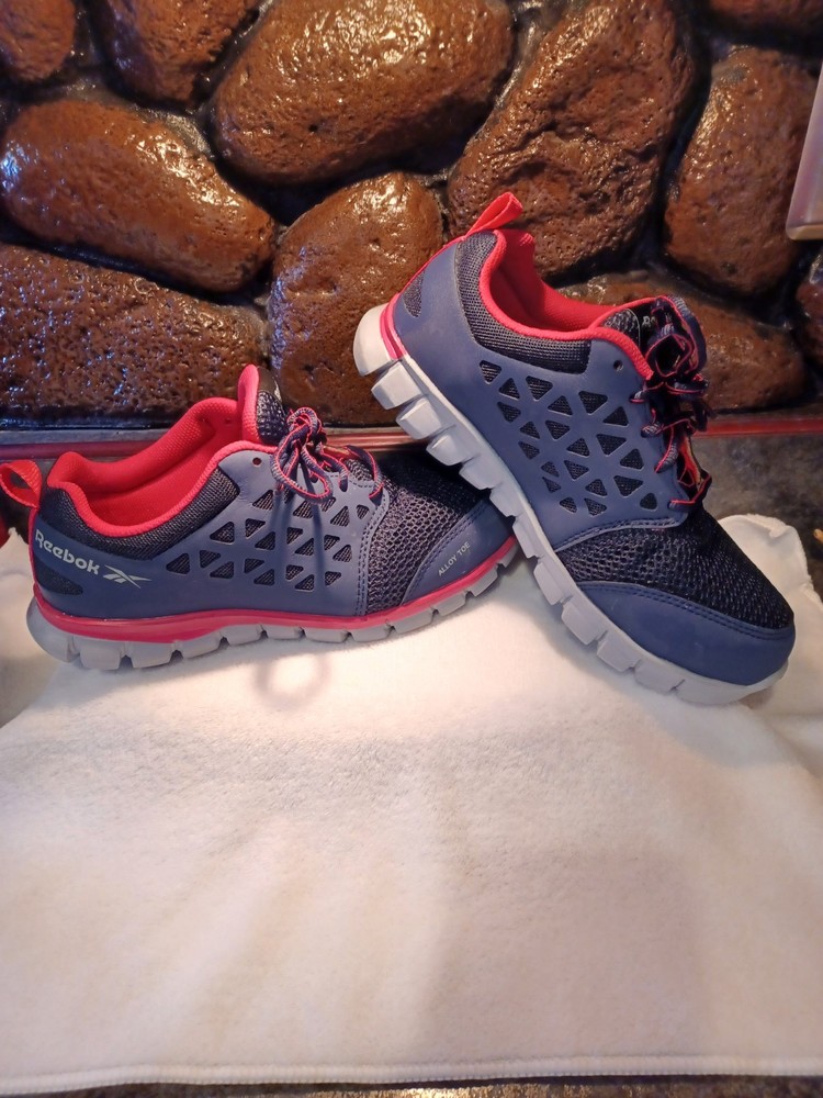 reebok alloy toe size7.5