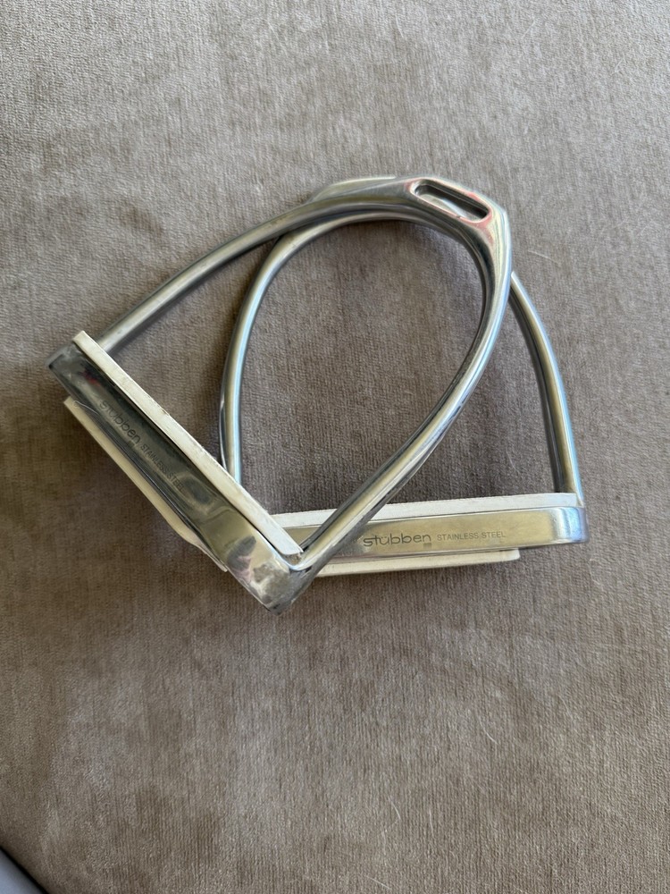 Stubben Stirrup Irons 4 3/4”