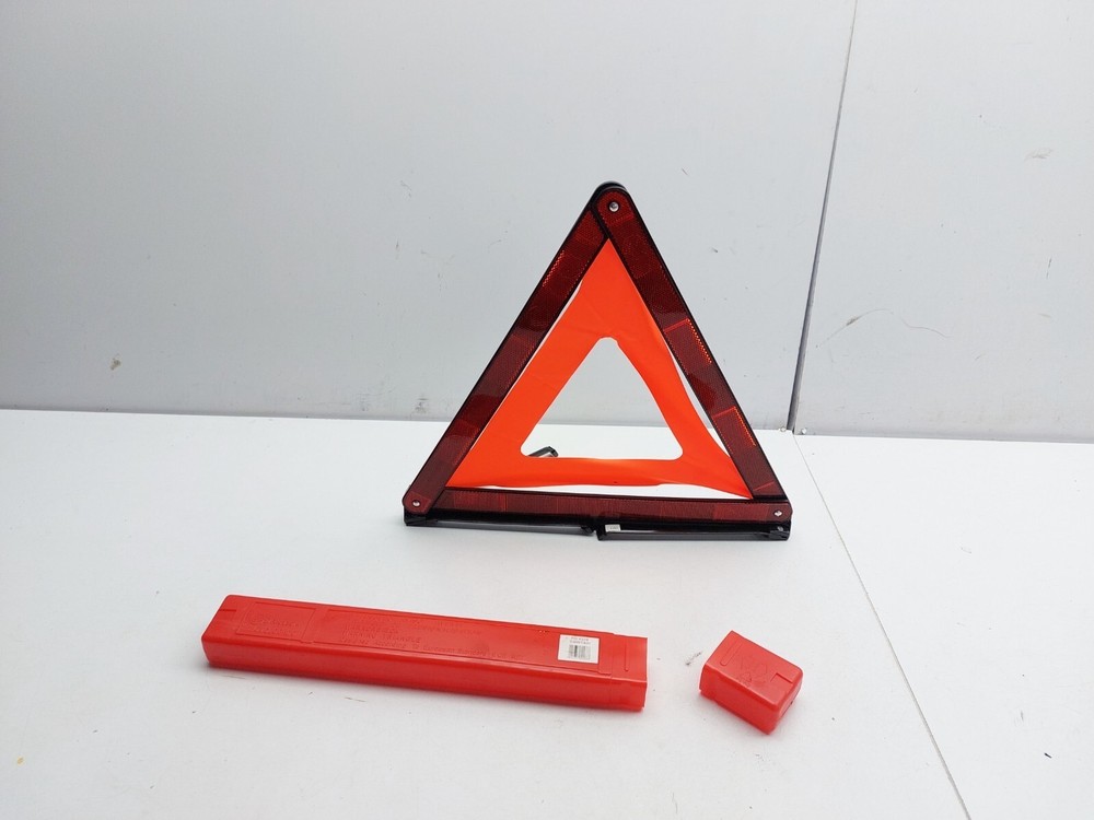 INFINITI EX30D HAZARD WARNING TRIANGLE 2012