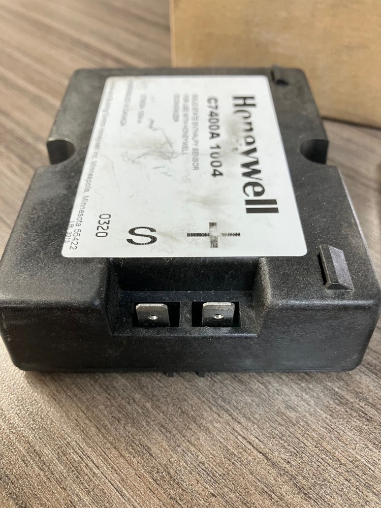 Honeywell C7400A 1004 Solid State Enthalpy Sensor