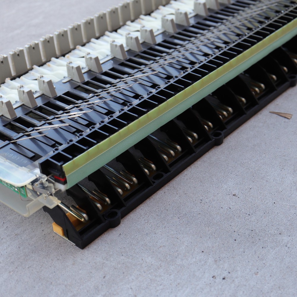 Yamaha S90 Keyboard Keys Weighted Assembly No Panel Boards