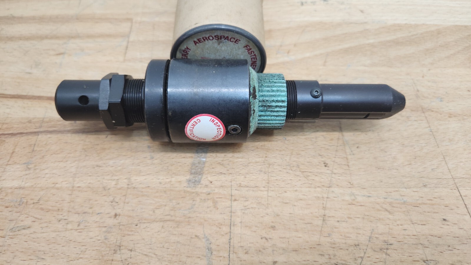 CHERRY AEROSPACE MODEL H640B-6U Pulling Head PNEUMATIC RIVETER Tool USED