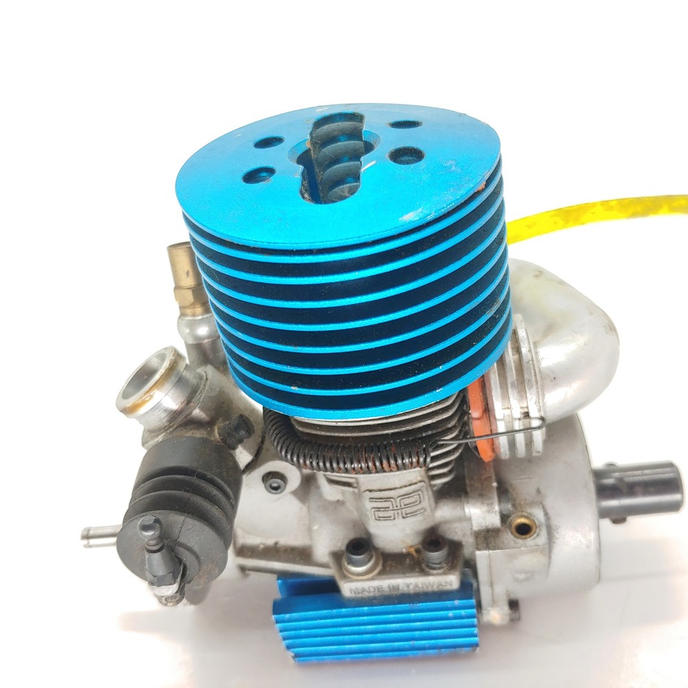AS IS/READ: Team Associated Pro 21R Nitro Engine - Cracking Noise