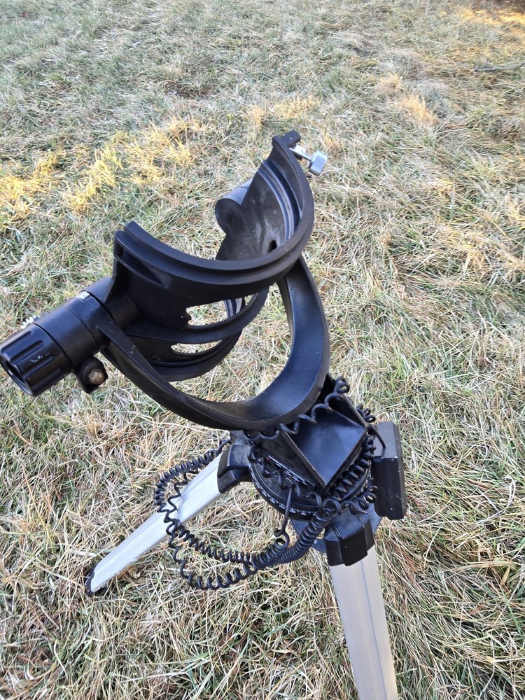 Meade DS-70 Electronic Digital Telescope mount Stand Only UNTESTED