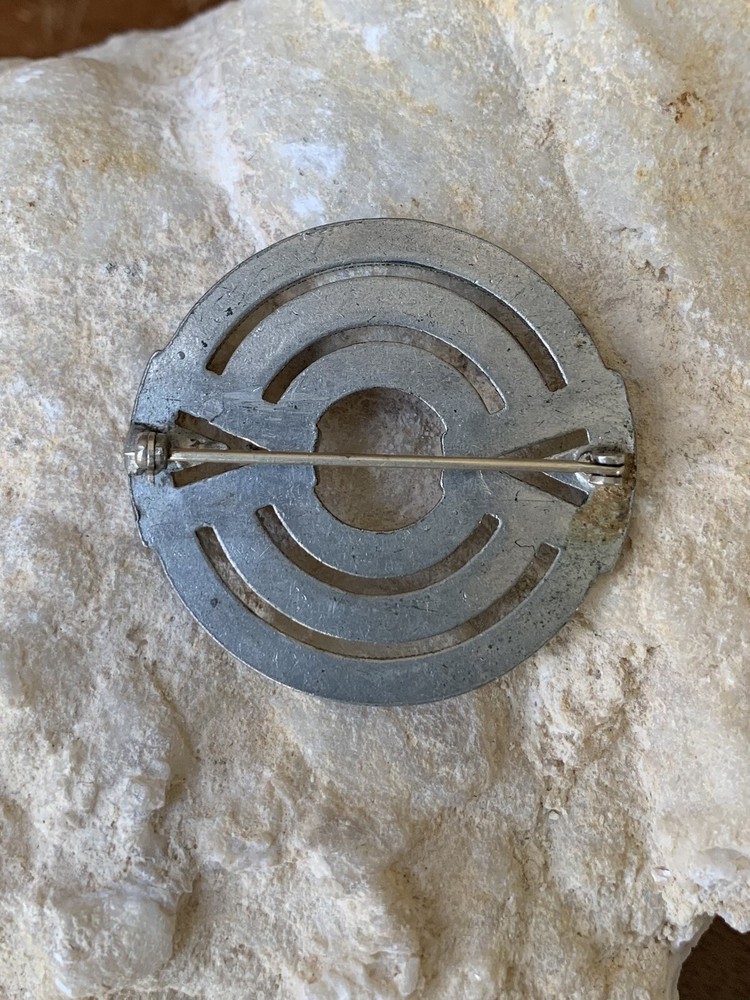 Art Deco: Rhinestone Circular Pin