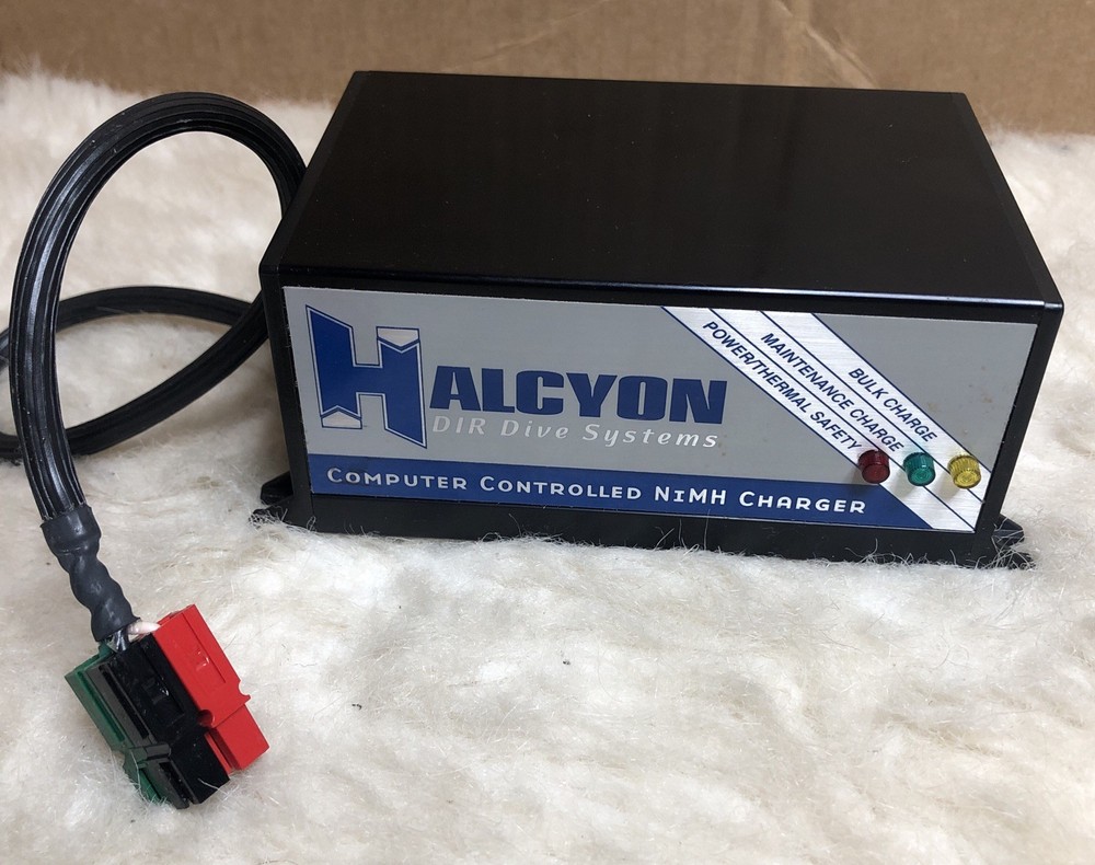 Halcyon Dive Computer Controlled NIMH Charger /Untested