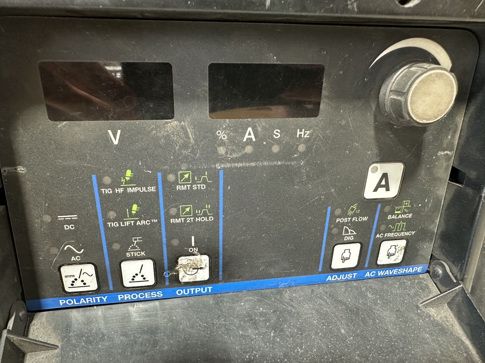 Miller Dynasty 200 SD AC/DC TIG & Stick Welder Welding Machine Only 907099