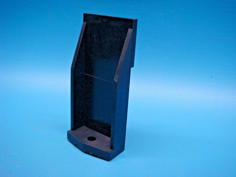 (1) DILLBLOX 59114 2" MOUNTING LEG BLACK PLASTIC FOR DIODE MODULE