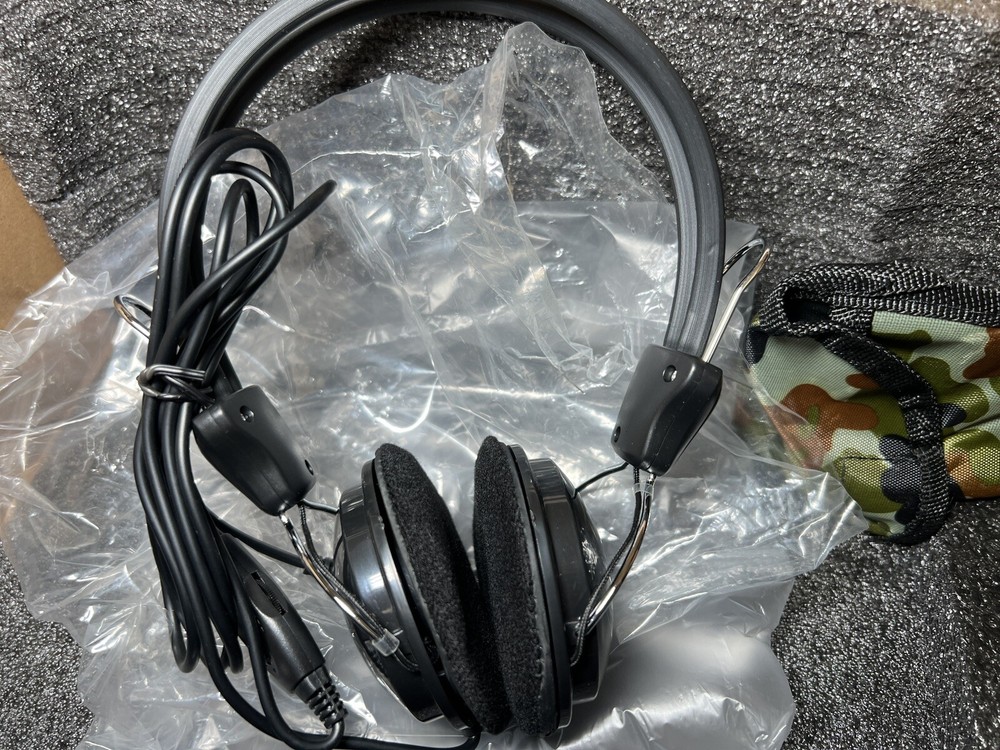 Foldable Metal Detector SJ009, High Accuracy Lightweight Collapsible, Open Box