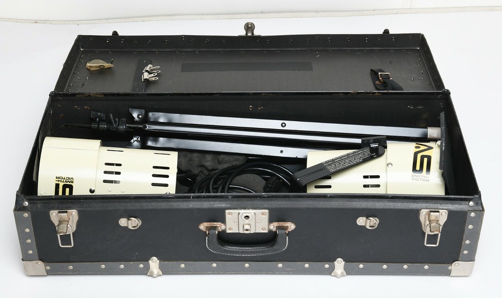 Smith-Victor Q60 2 LIGHT KIT NICE!!!
