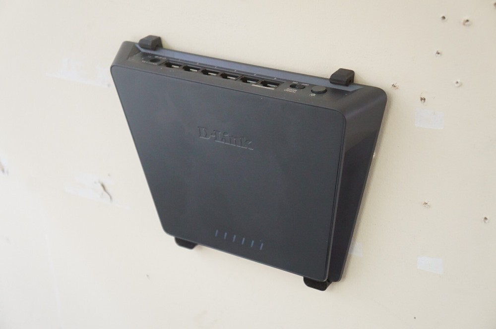 Wall Mount Ceiling Bracket for D-Link 6-Port Network Switch Fits Model DMS-106XT
