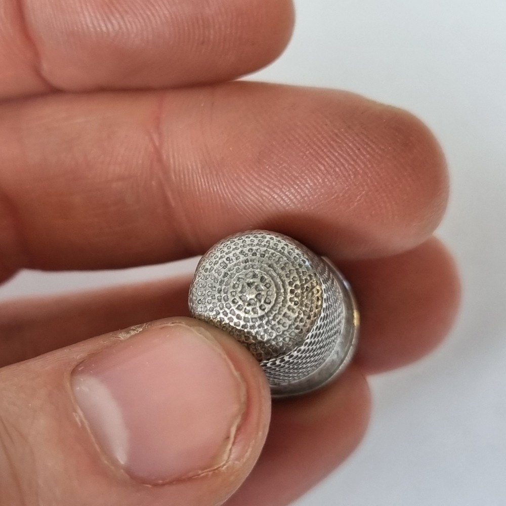 Vintage Solid Silver Thimble "Ilfracombe" Hallmarks Rubbed