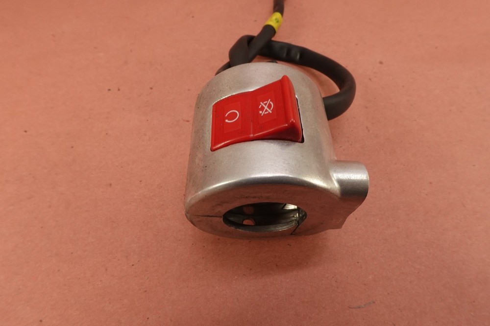 2003-2008 Honda VTX1300C Right Handlebar Stop Start Kill Switch