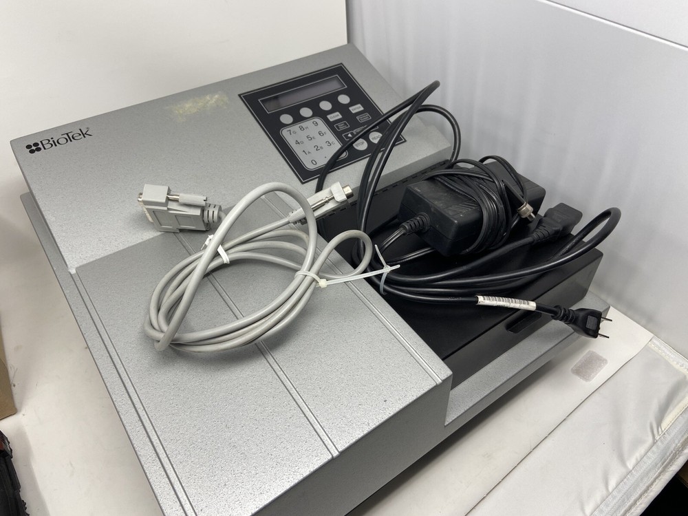 BioTek EL808 Microplate Reader - Passes Self Tests