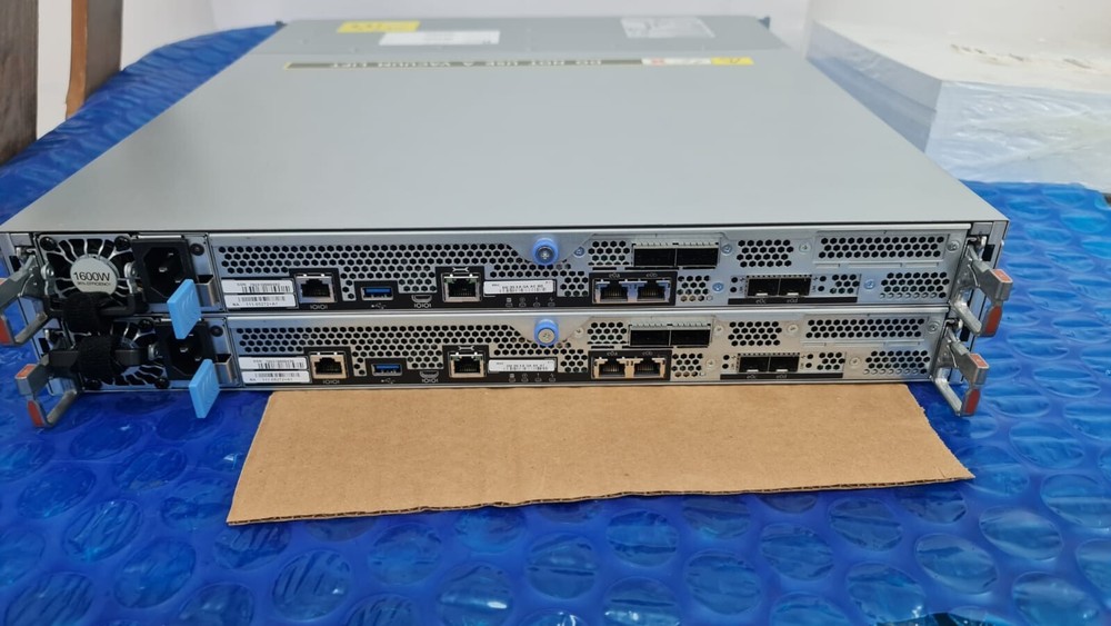 Netapp AFF-A250 all-flash array with 111-05272+A1 Dual controller & Dual PSU
