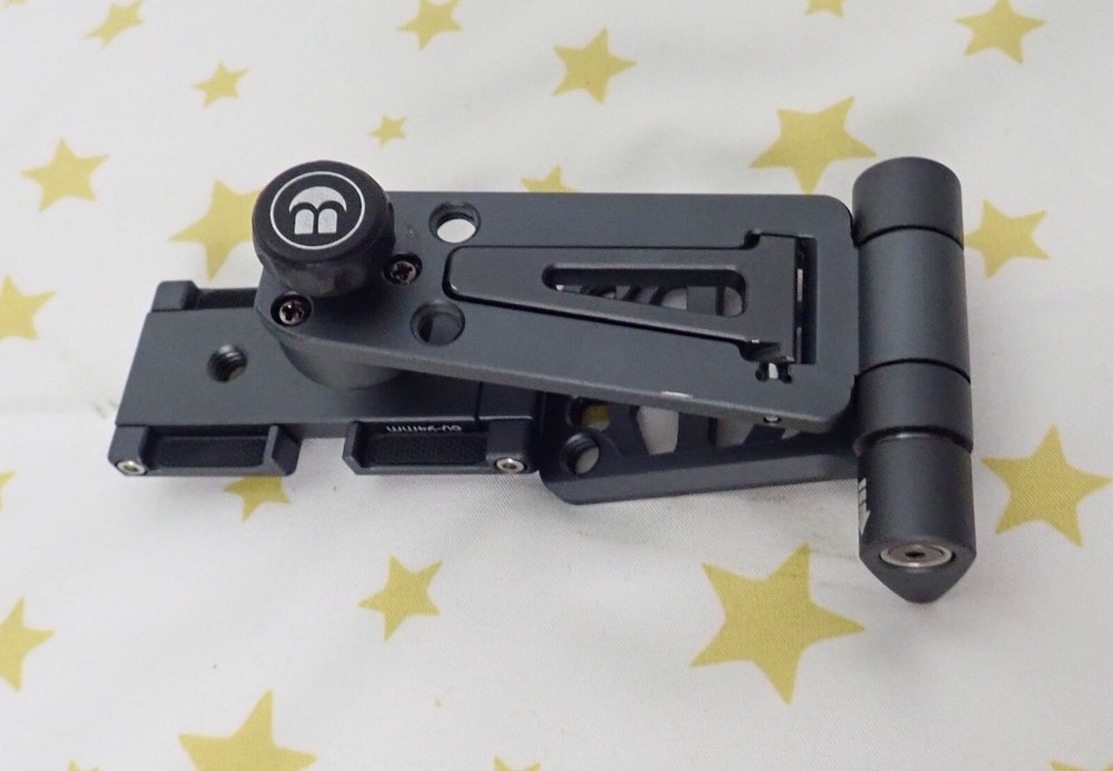 BENRO ARCASMART Kickstand Smartphone Adapter