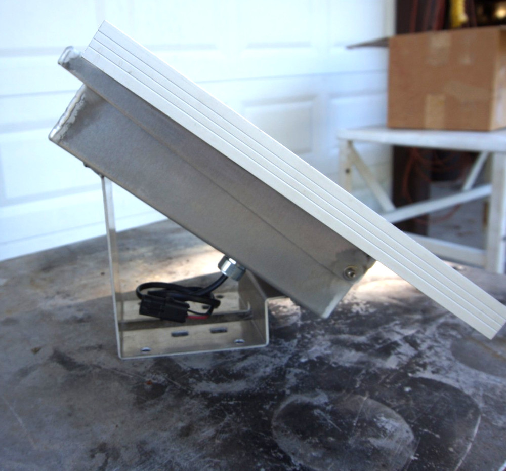 K&K Systems SPLASHER Solar Panel Traffic Beacon Flasher 24/7 Control System