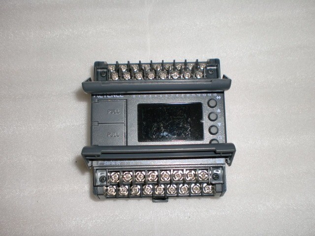 KEYENCE Programmable Controller PLC KV-24DT USED