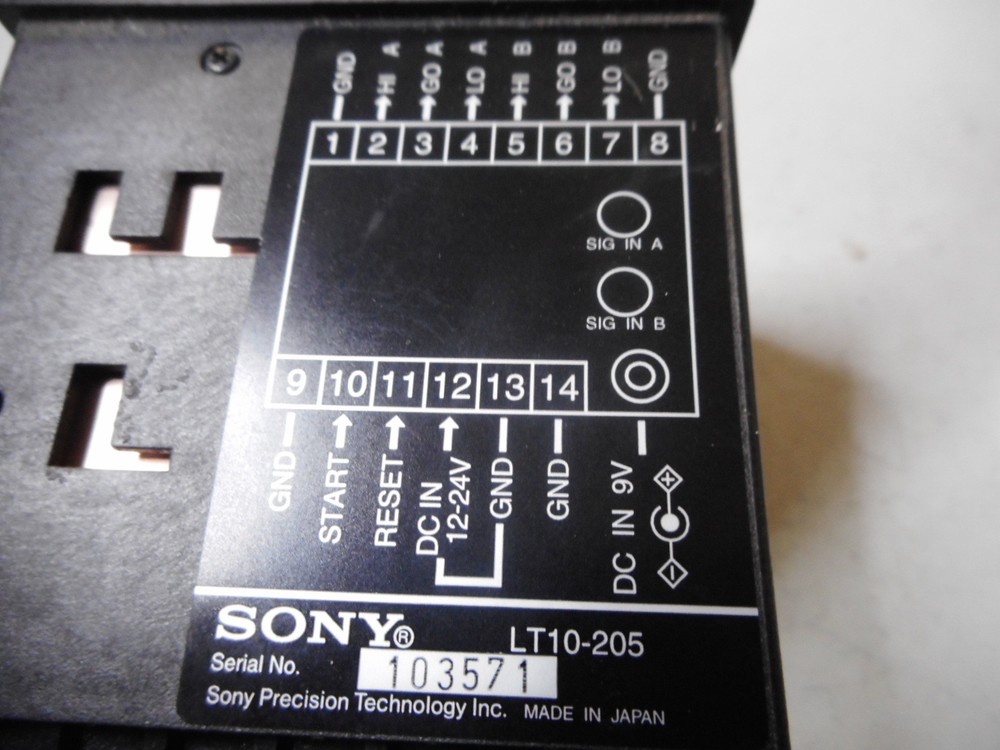 SONY DIGITAL PANEL DISPLAY -- 5 DIGIT BACKLIT LCD -- 2 CHANNEL INPUT -- LT10-205