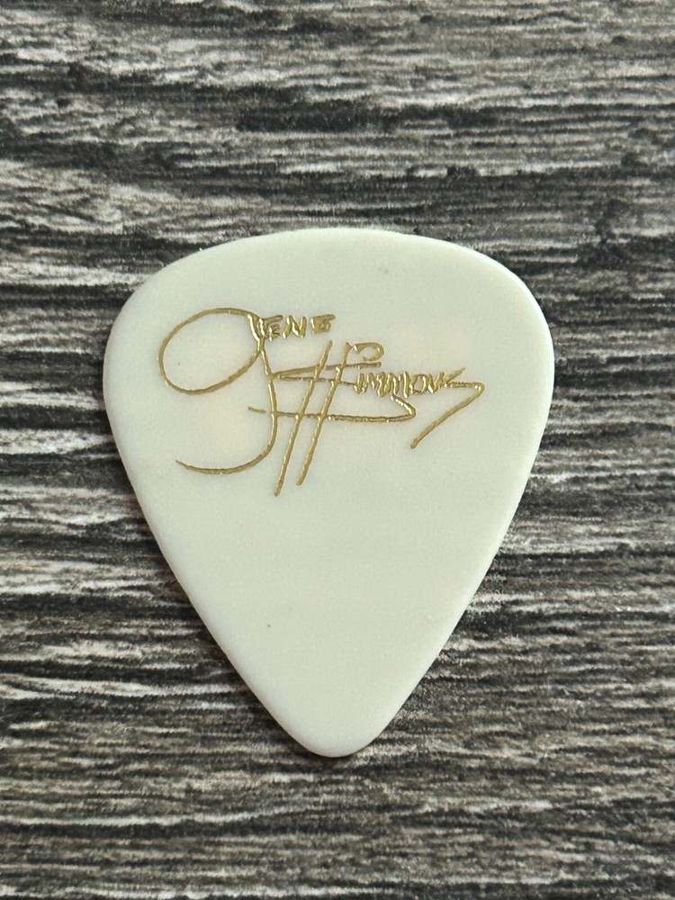 KISS Bass Pick GENE SIMMONS Revenge Concert Tour White Gold Vintage Kiss