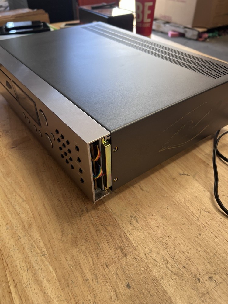 Kyocera DA-810 CD Player UNTESTED