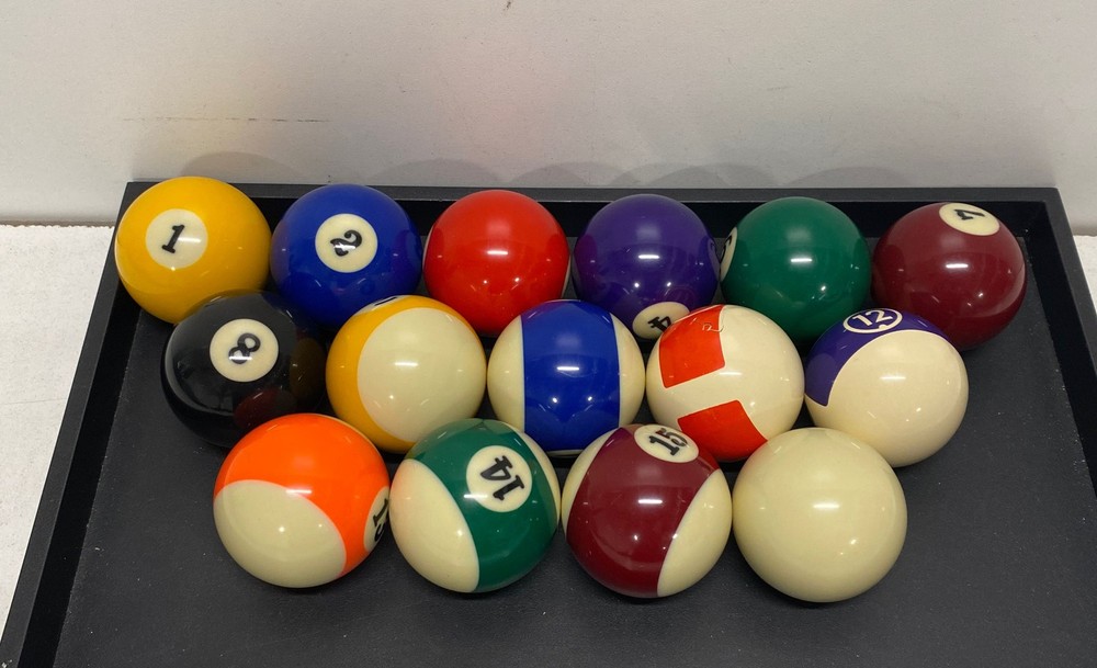 Billiards Pool Balls Set